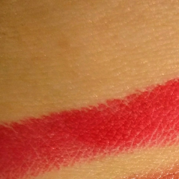 Makeup bundle - Picture 5 of 6